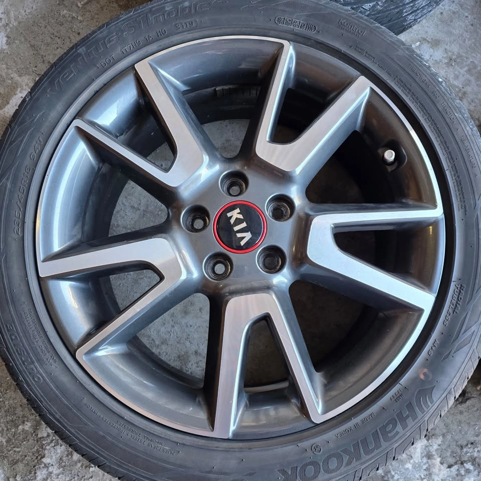 235/45/18 Hankook Tires with Kia OEM Alloy Rims 5x114.3 - photo 2