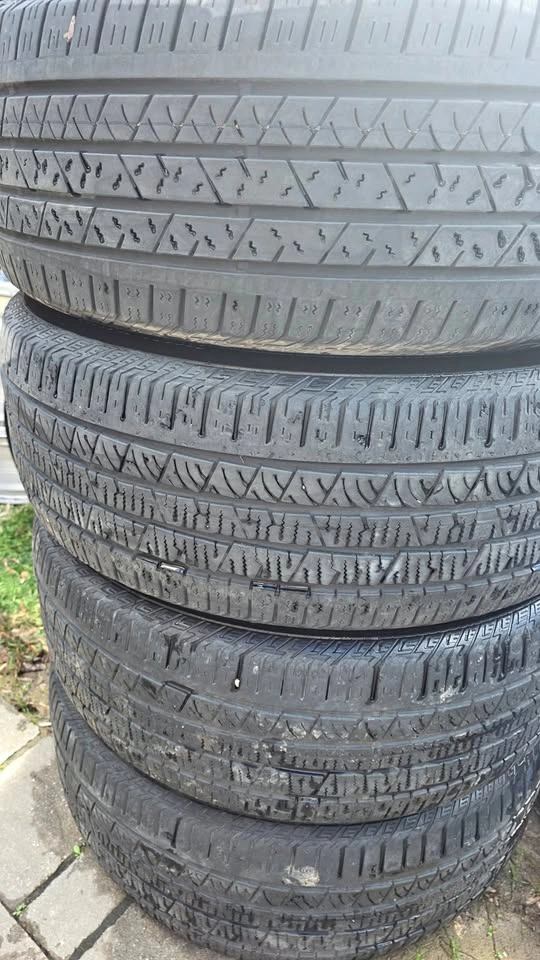235/55/19 Continental cross LX sport all season tires