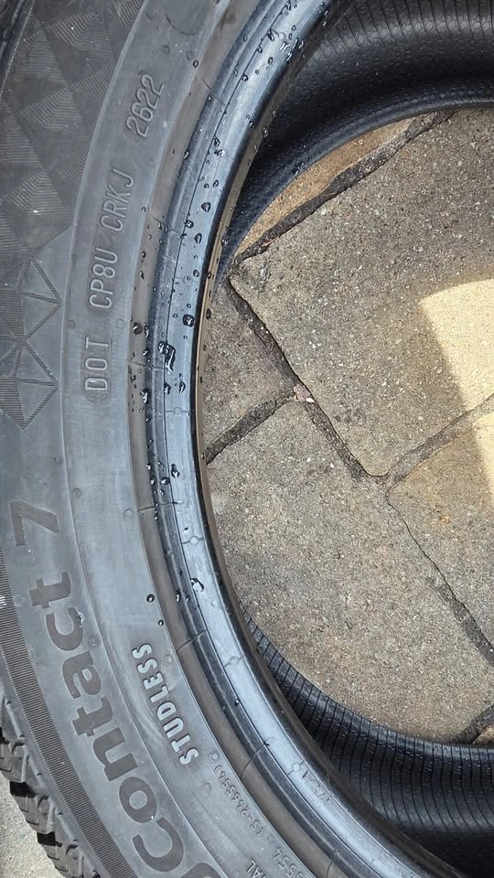 245/45/18 Continental winter tires 90% tread - photo 4
