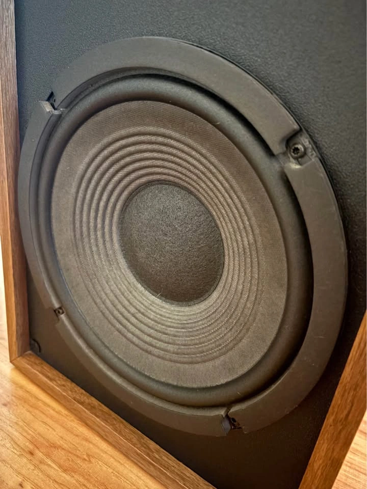 Vintage Mid-70s SONY SS-955 2-Way Speakers (10” Woofer) - photo 3