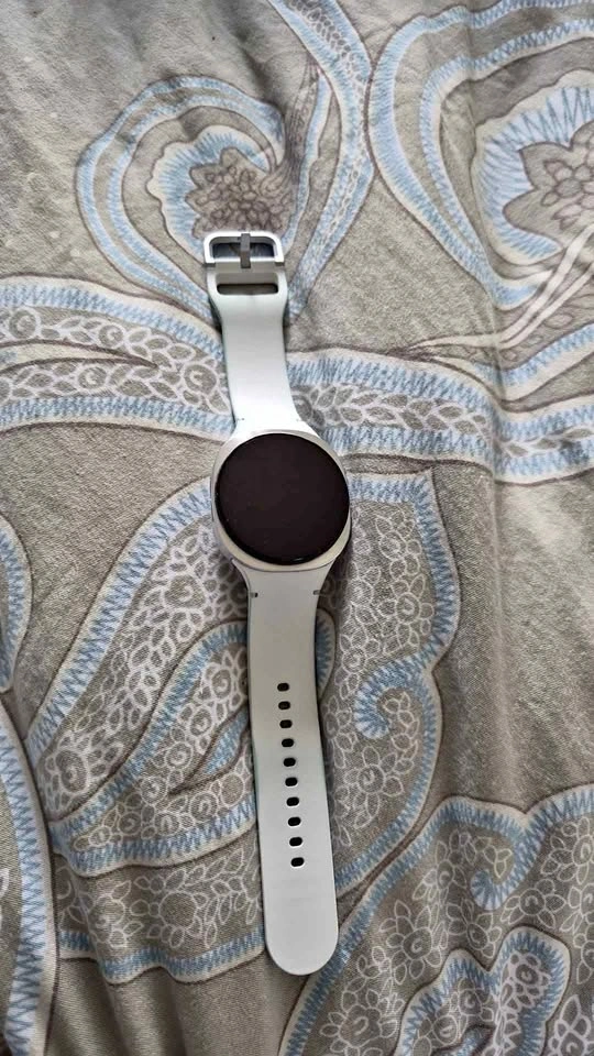 Samsung Galaxy Watch8 (Bluetooth, 40 mm)
