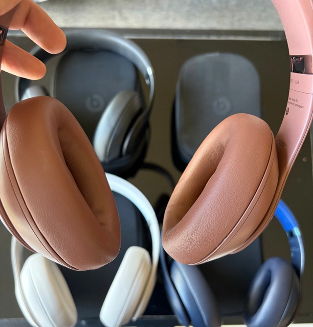 Beats Studio Pro Headphones - photo 4