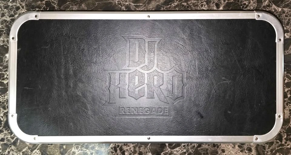 Wii DJ Hero Renegade Edition