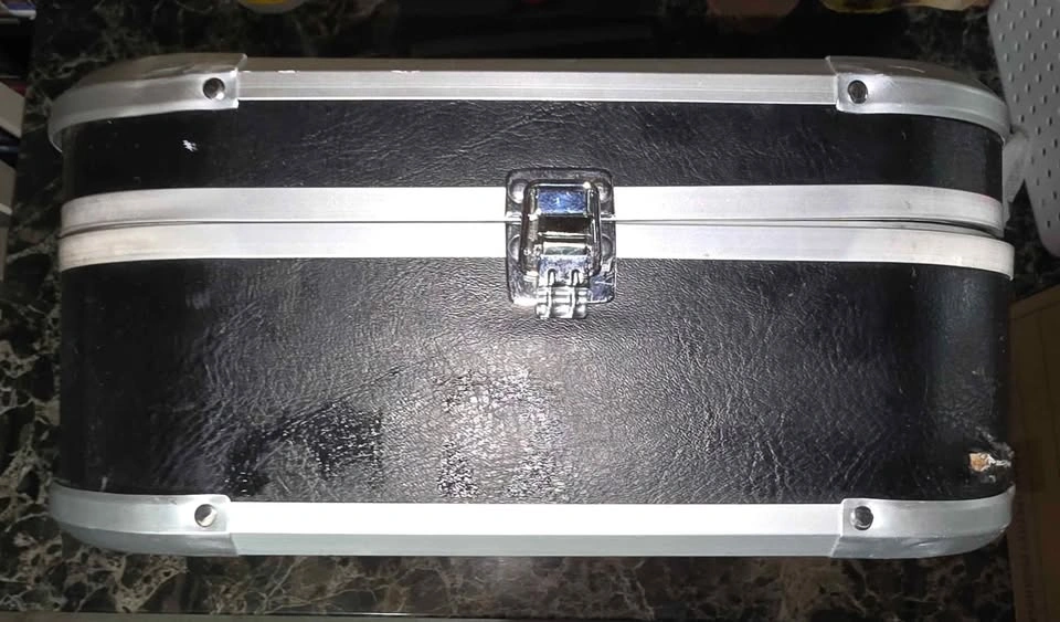 Wii DJ Hero Renegade Edition - photo 5