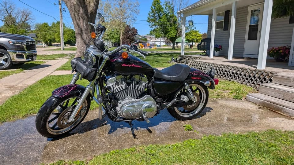 2012 Harley-Davidson Sportster SuperLow - photo 2
