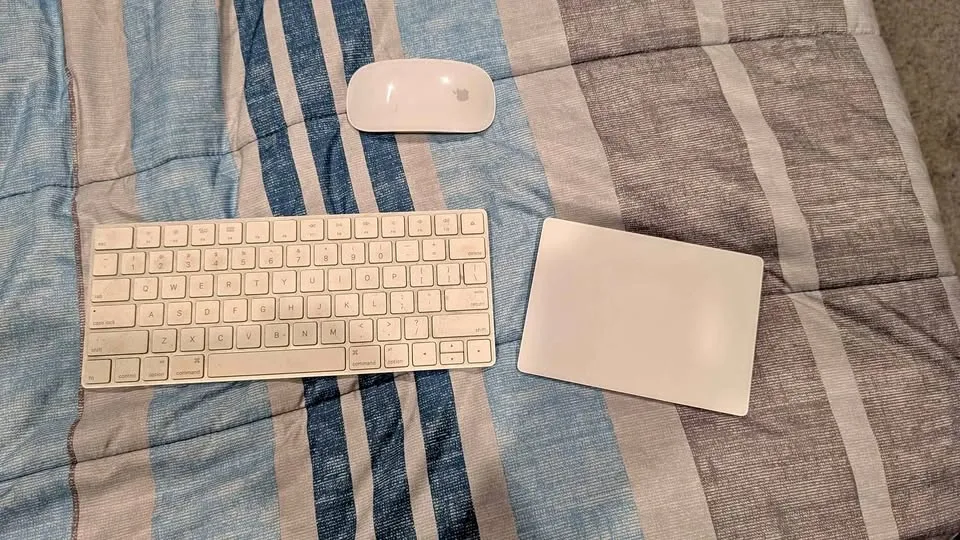 Original Apple Keyboard, Mouse and Trackpad