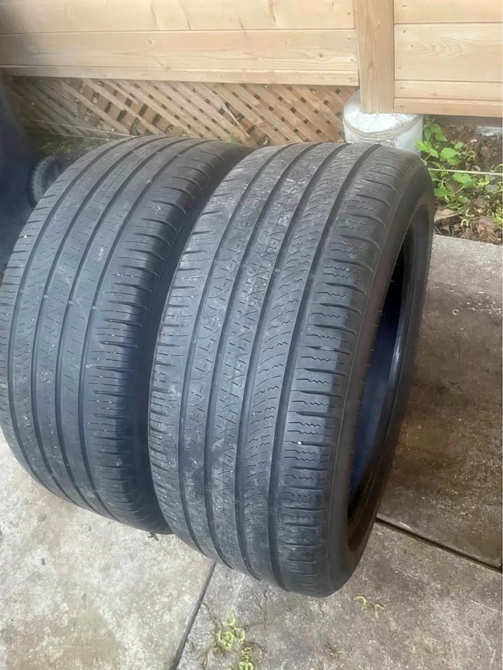 255/45R19 Pirelli All Season Tires - set of 2