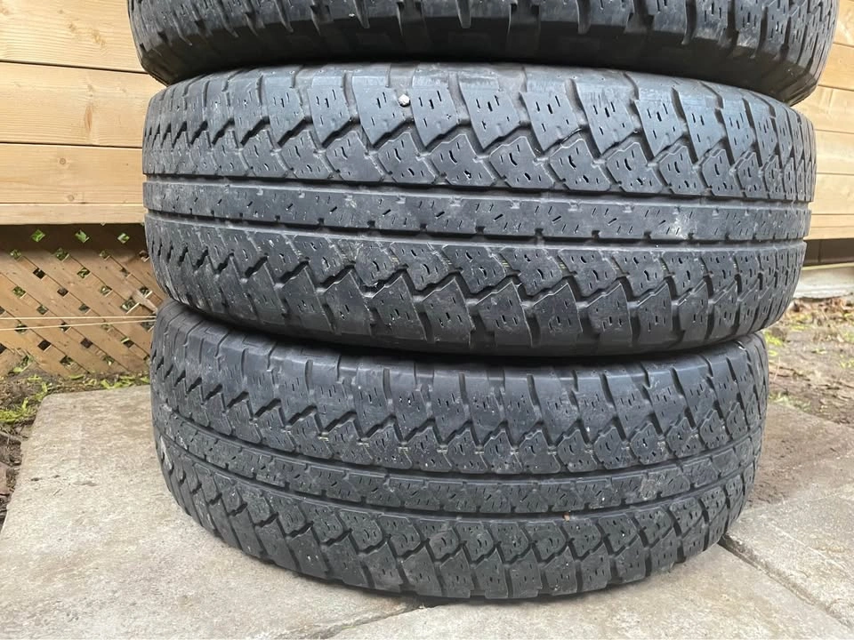 255/70R18 Bridgestone Tires - set of 4 - photo 3