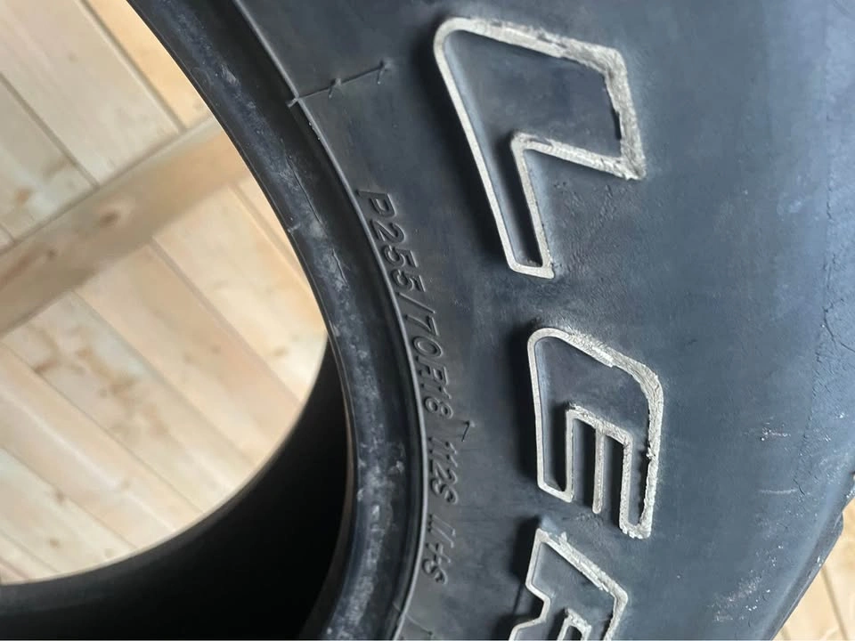 255/70R18 Bridgestone Tires - set of 4 - photo 5