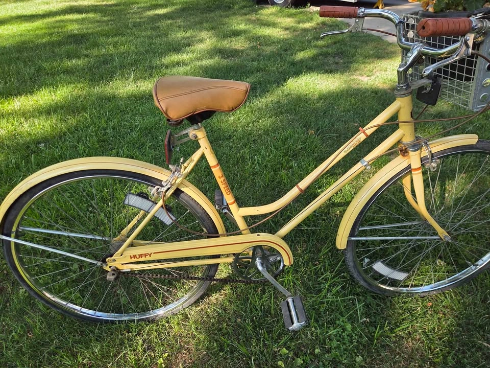 Vintage Ladies bicycle. Womens Girls bike. 3 speed - photo 3