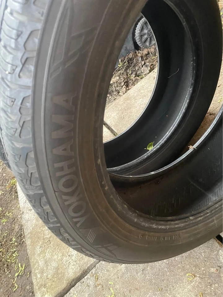 225/55R19 Yokohama All Season Tires - set of 2 - photo 2