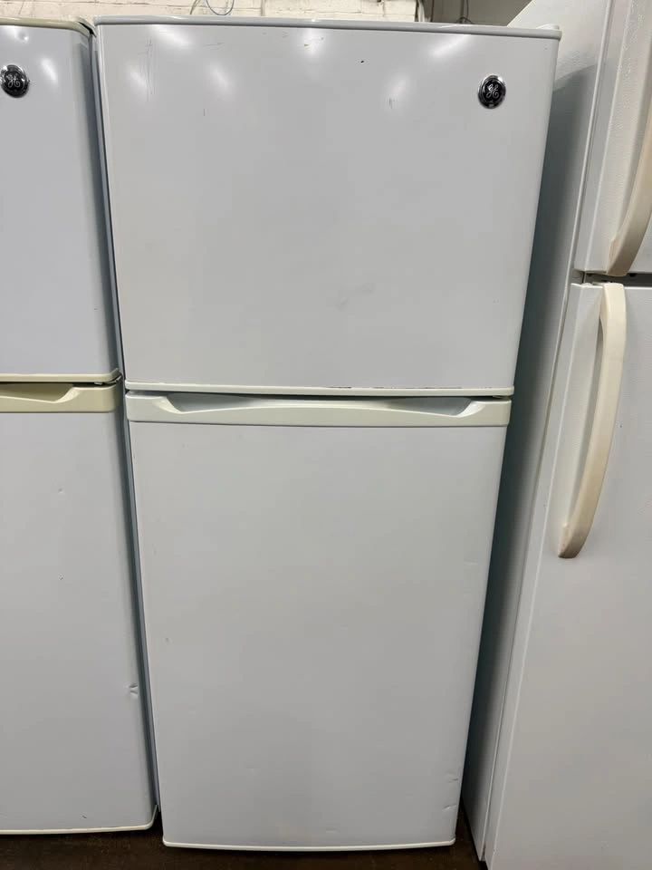 USED FRIDGES 24/28/30" WHITE - photo 3