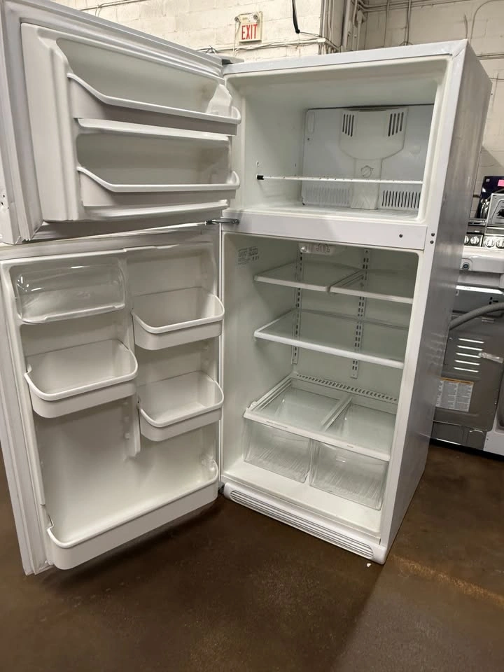 USED FRIDGES 24/28/30" WHITE - photo 4