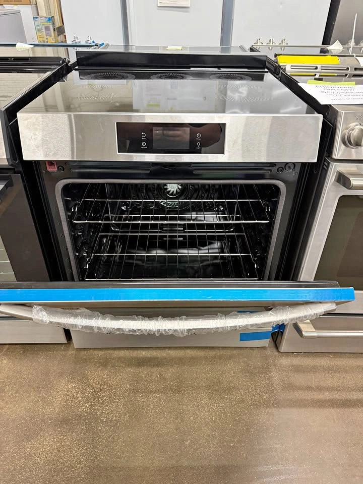Frigidaire Induction range/oven/stove