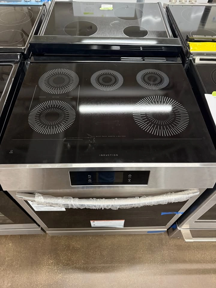Frigidaire Induction range/oven/stove - photo 4