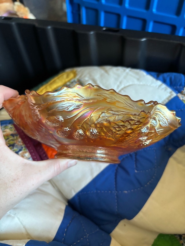 Marigold Carnival (Fenton?) Glass Bowl - photo 4