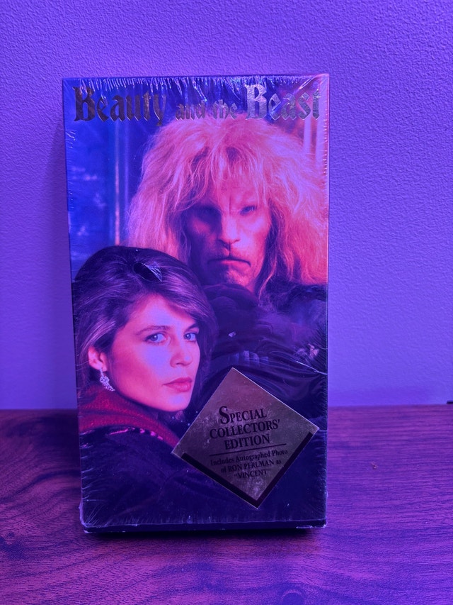 Beauty and the Beast VHS - photo 2