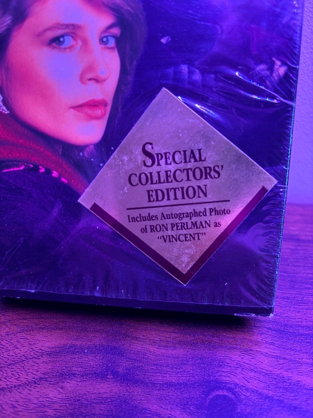 Beauty and the Beast VHS - photo 3