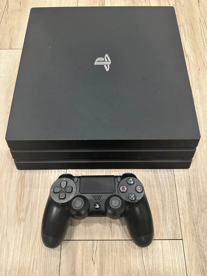 PS4 Pro 1TB with 2 games - photo 2