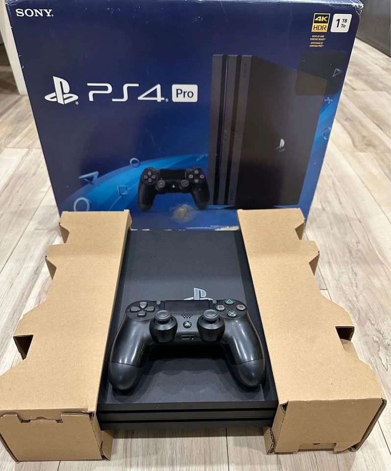 PS4 Pro 1TB with 2 games - photo 5