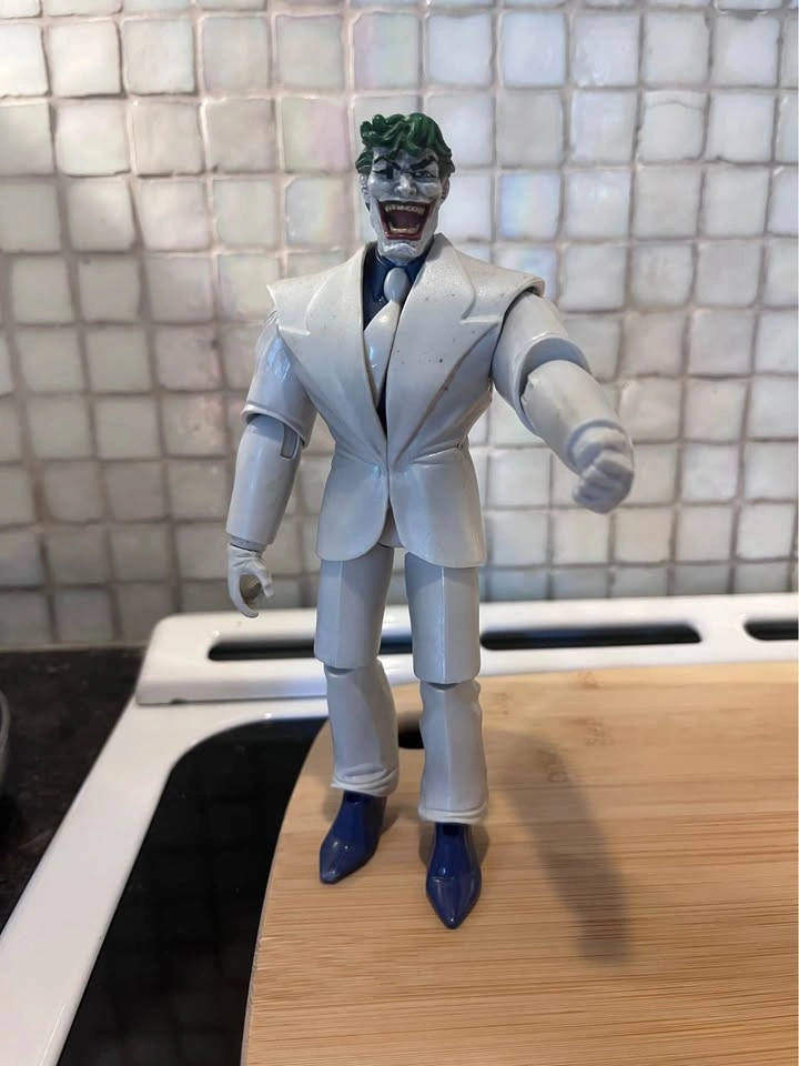Mattel DC Comics The Joker Action Figure - photo 2