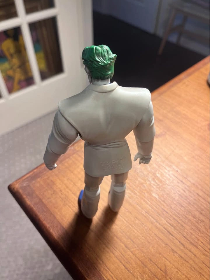 Mattel DC Comics The Joker Action Figure - photo 3