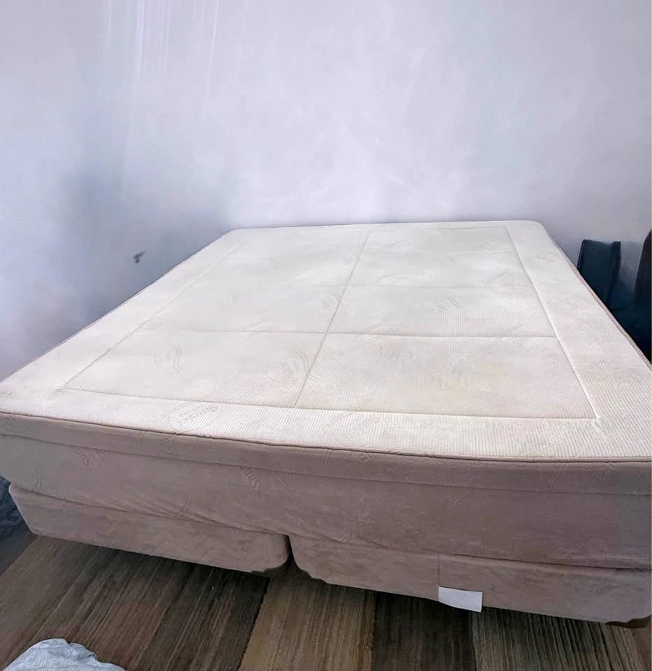 King size box spring & mattress