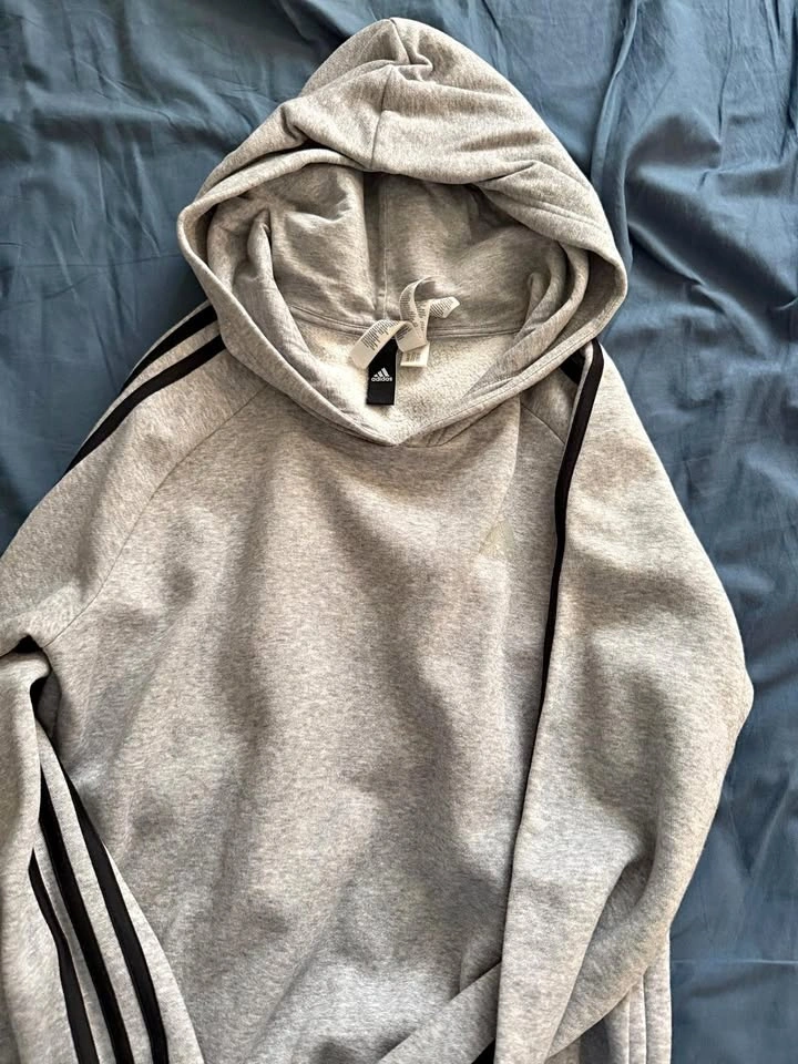 Medium Hoodie Unisex