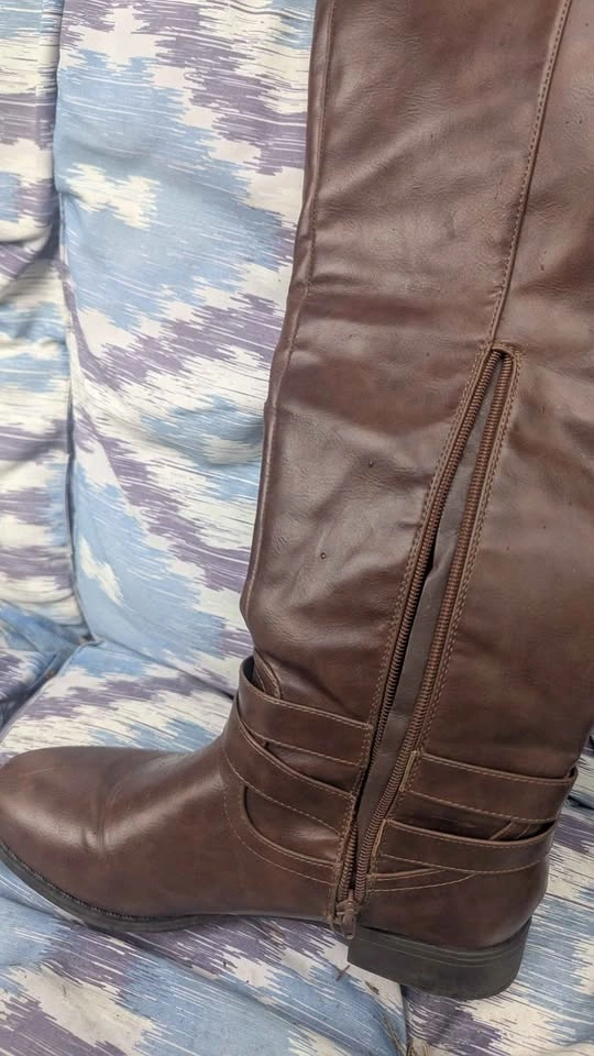 Brown Knee High Boots Women's - photo 2