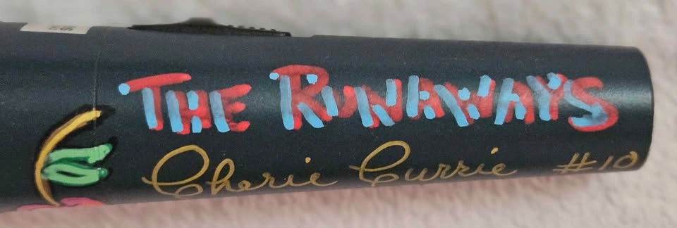 Cherie Currie The Runaways Signed Microphone w/ Artwork - photo 3