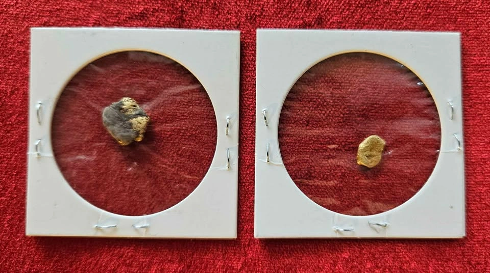 2x Natural Yukon Gold Nuggets=1.93 grams. $600 obo - photo 2