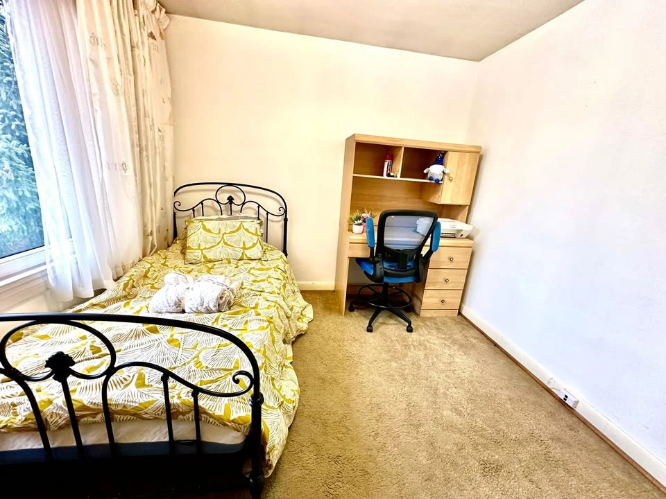 3 Beds 1 Bath House - photo 4