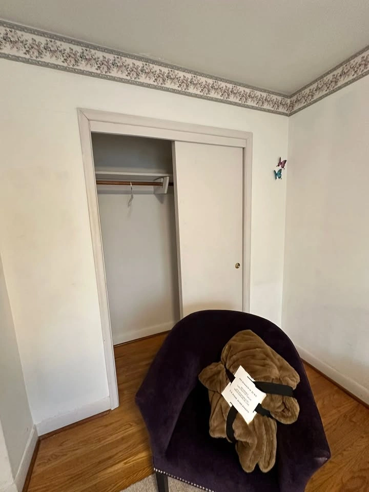 Private room for rent - photo 2