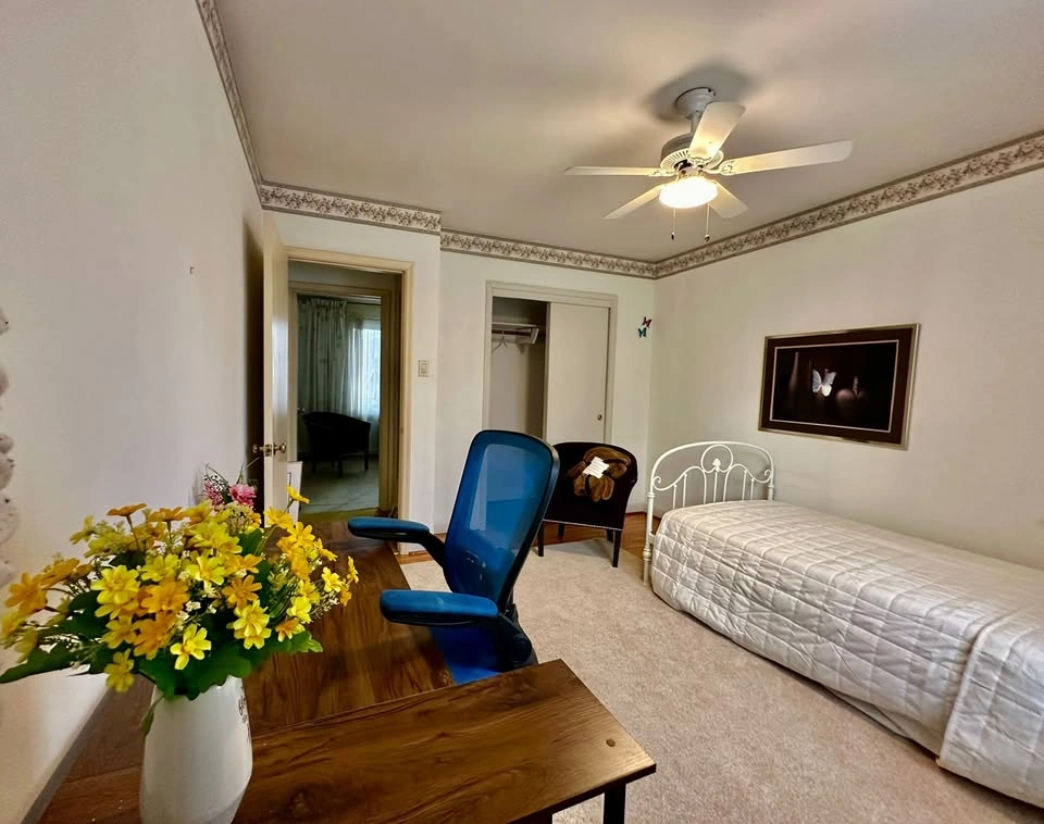Private room for rent - photo 3
