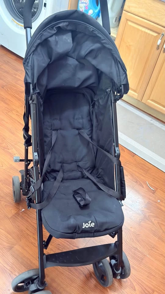 Joie black lightweight stroller - photo 2