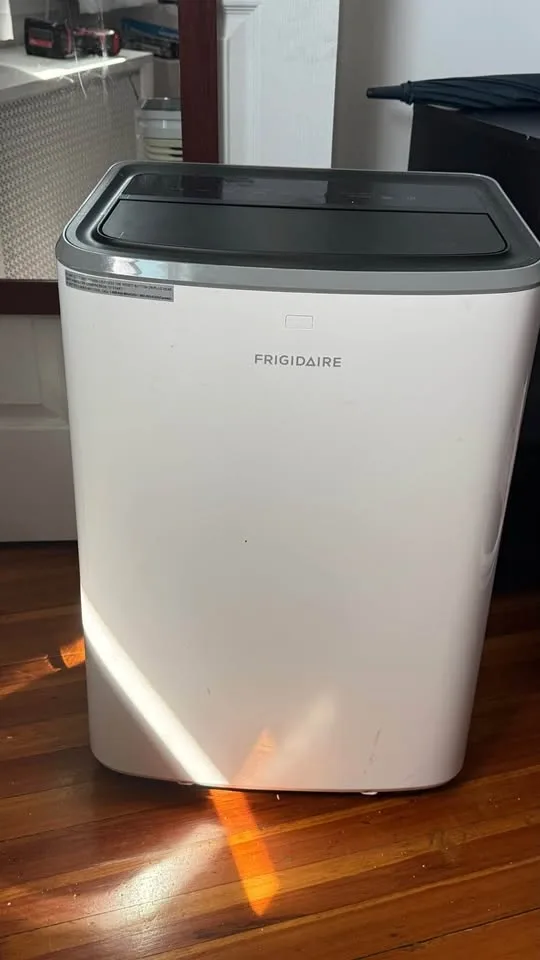 Frigidaire Portable AC Unit - photo 2
