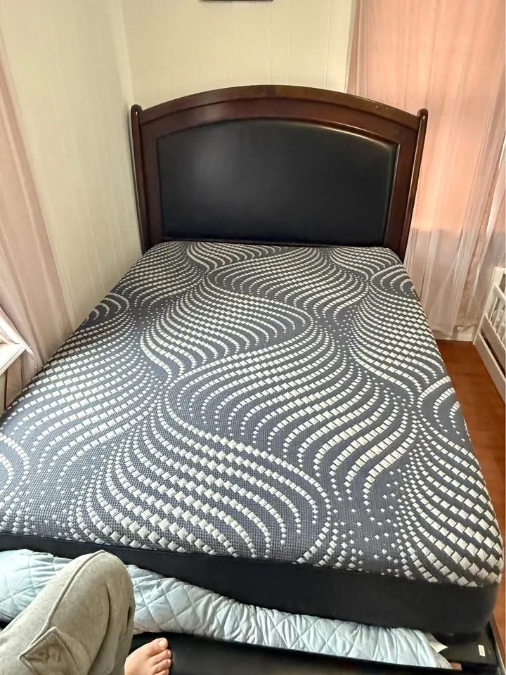 Queens bed mattress