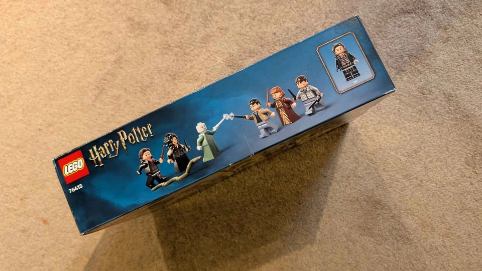 Retired Lego Set: The Battle of Hogwarts - photo 5