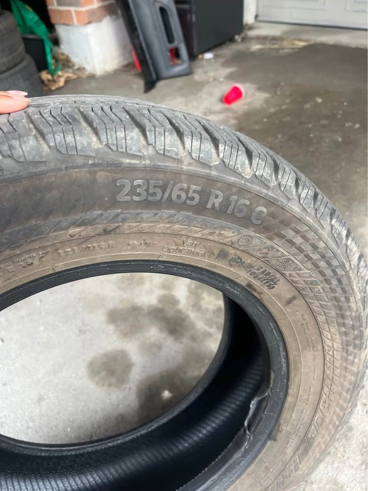 235/ 65 R16 C tire singular continental - photo 5