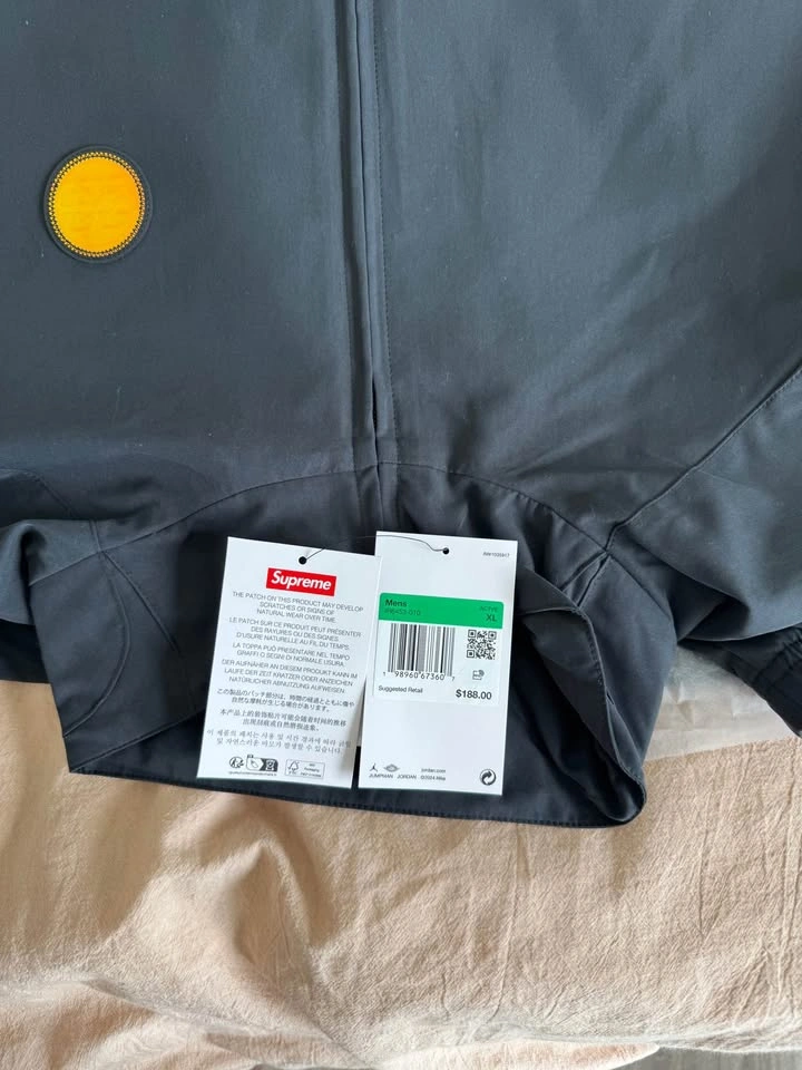 Supreme Jordan track jacket SS26 - photo 4