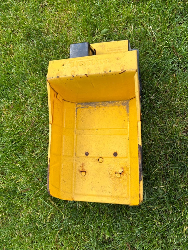Tonka Dump Truck - photo 3