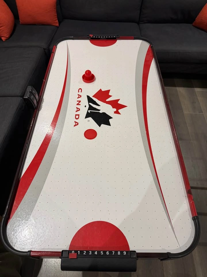 Air Hockey Table - photo 2