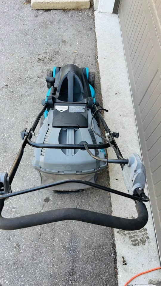 Yardworks 10A 14 inch corded electric lawnmower - photo 3
