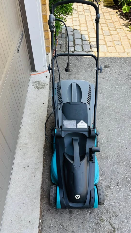 Yardworks 10A 14 inch corded electric lawnmower - photo 4
