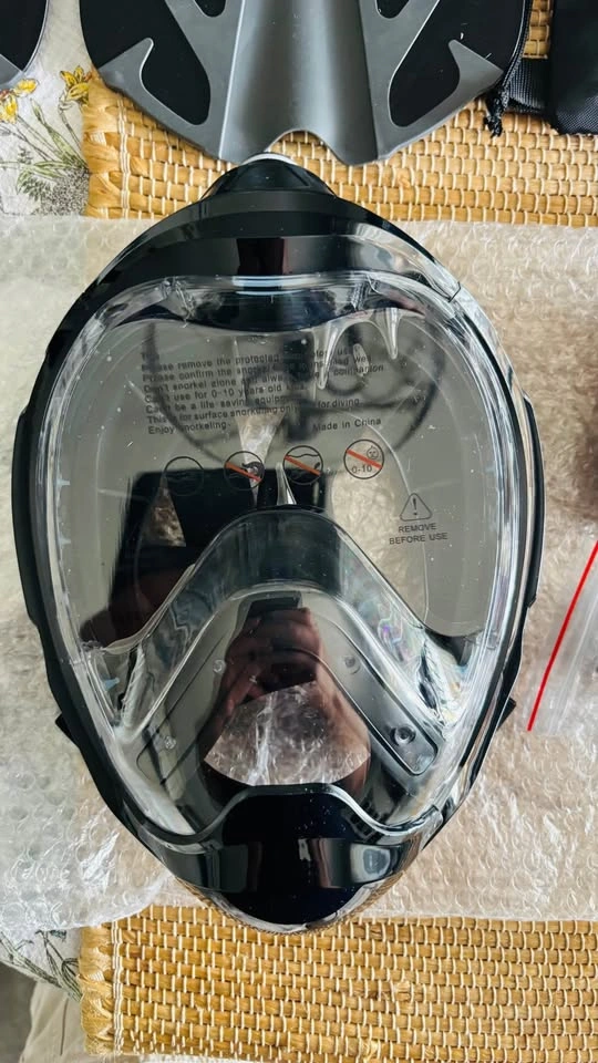 BRAND NEW Full Face Snorkel Mask & Fins Set for Adults - photo 3