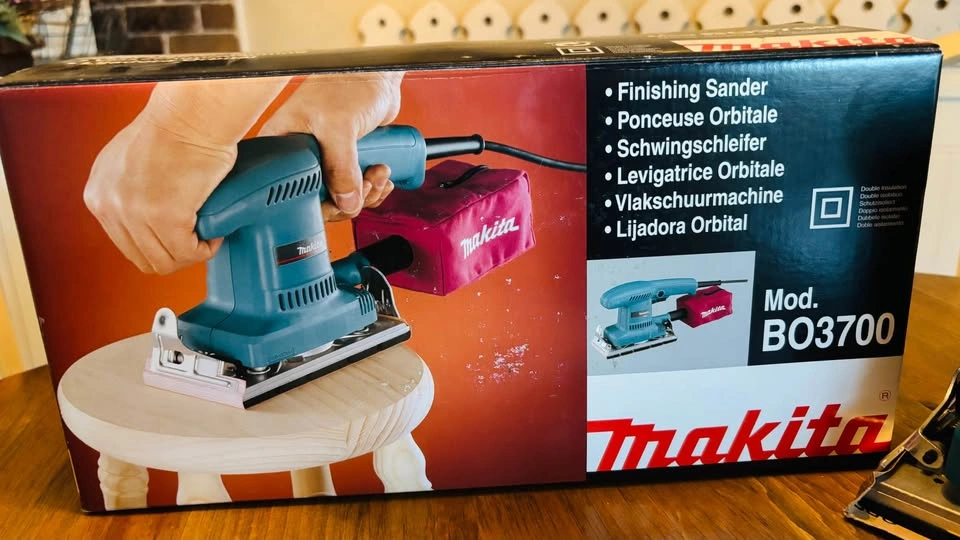 Makita Finishing Sander - photo 3