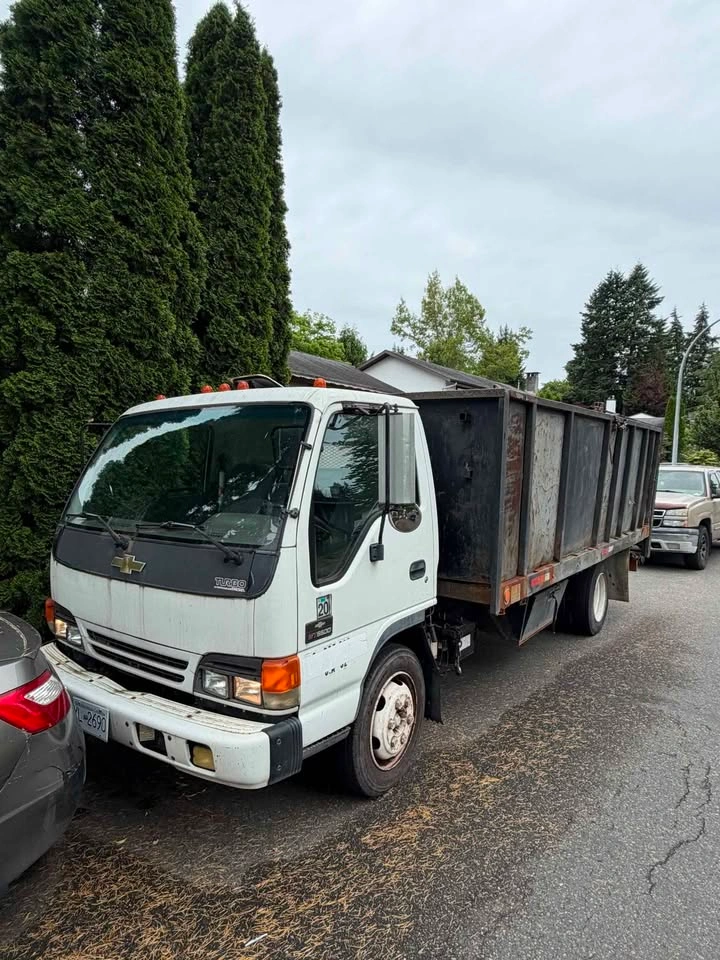 2005 Chevrolet Commercial Box Truck