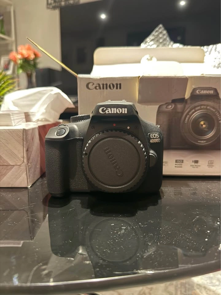 Canon EOS 4000D DSLR Camera with EF-S 18-55mm Lens Kit - photo 2
