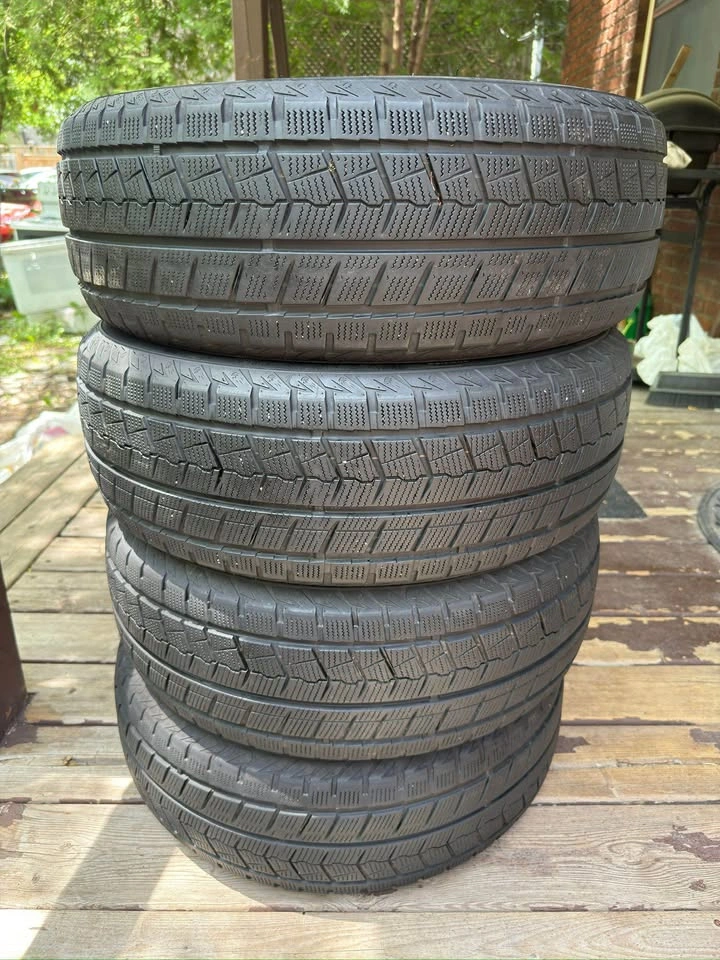 Set of 4 205/55R16 Winter Tires - 90% Tread - photo 5
