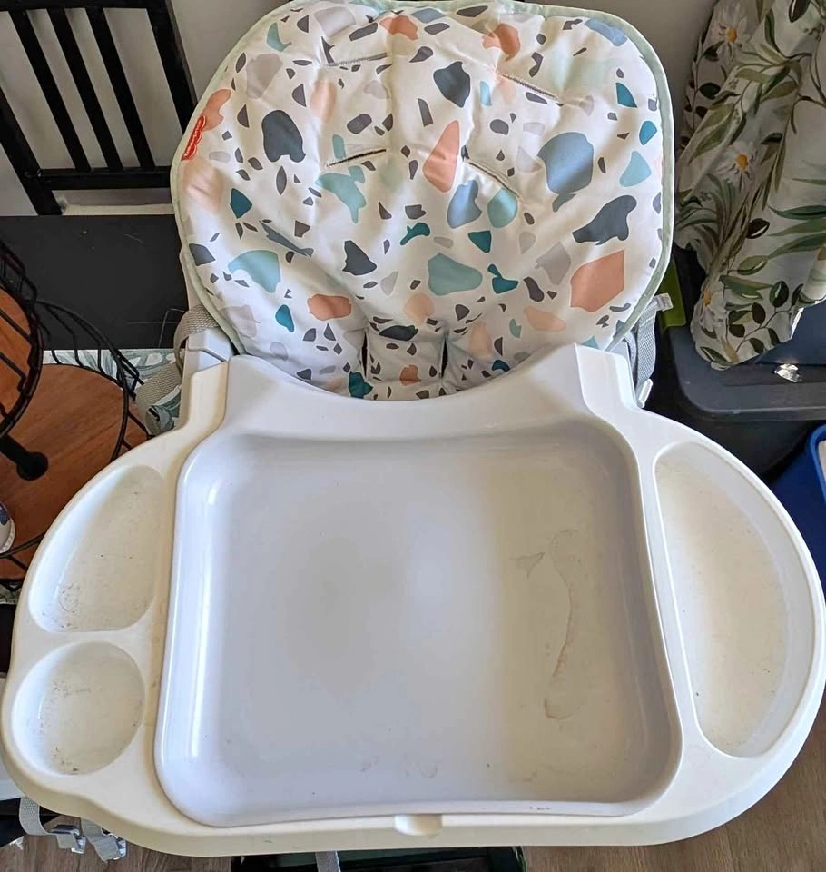 Fisher-Price SpaceSaver High Chair